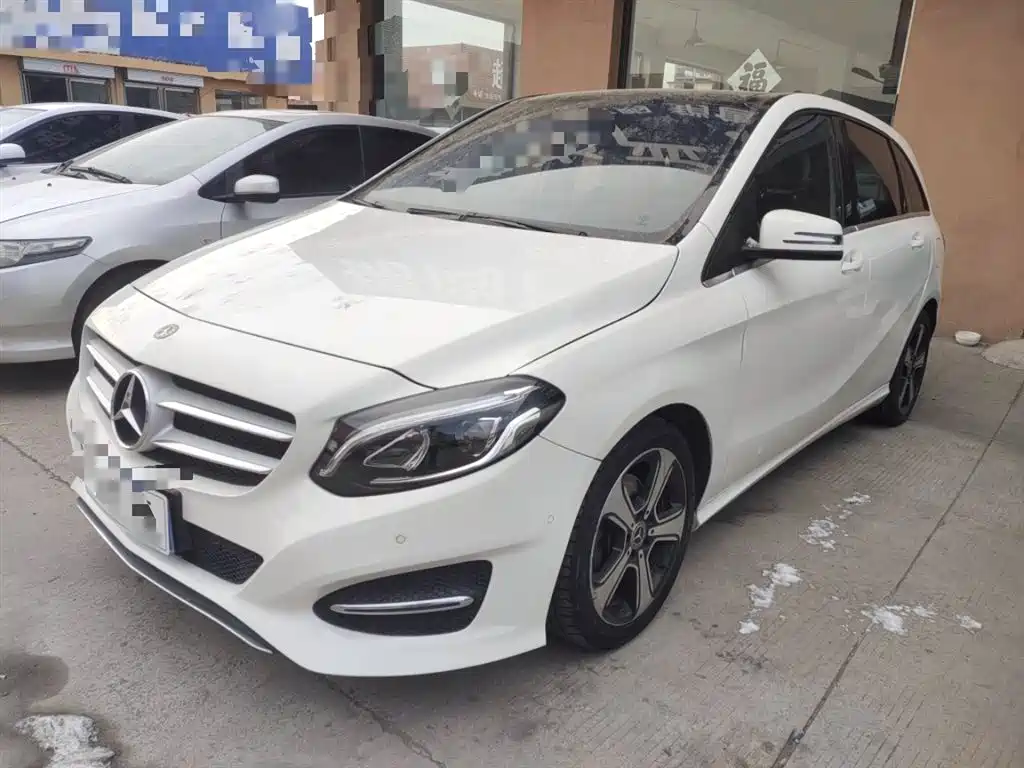 Mercedes-Benz B-Class 2019 B 200 Fashion фото 2