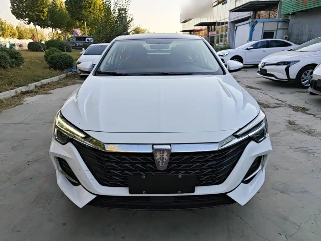Photo 3 - Roewe i6 MAX EV