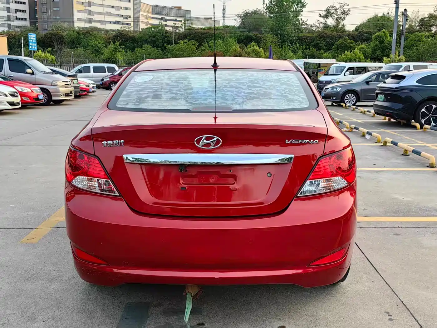 Hyundai Verna 2010 Sedan 1.4L Automatic Comfort GS фото 10