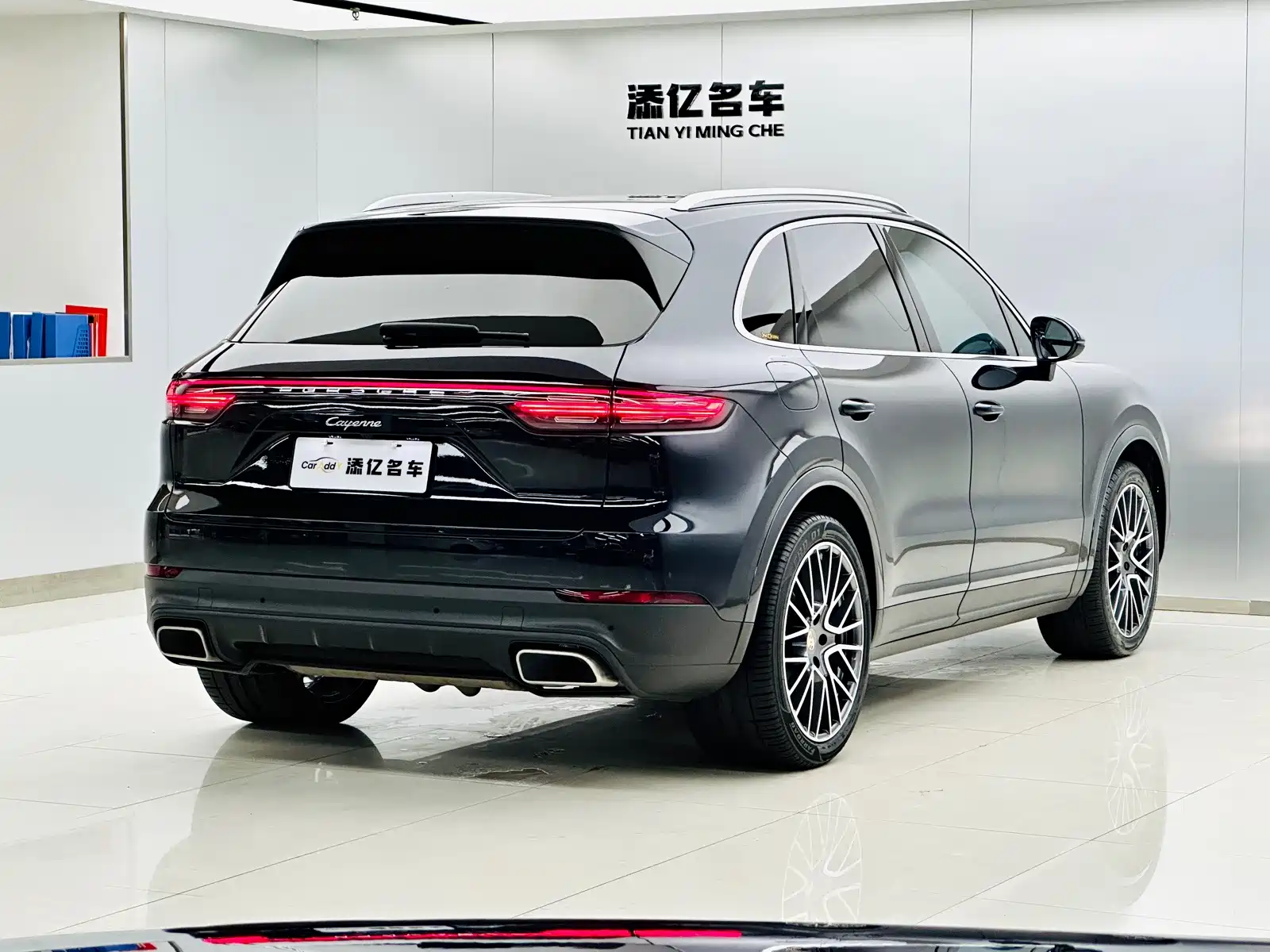 Фото 7 - Porsche Cayenne