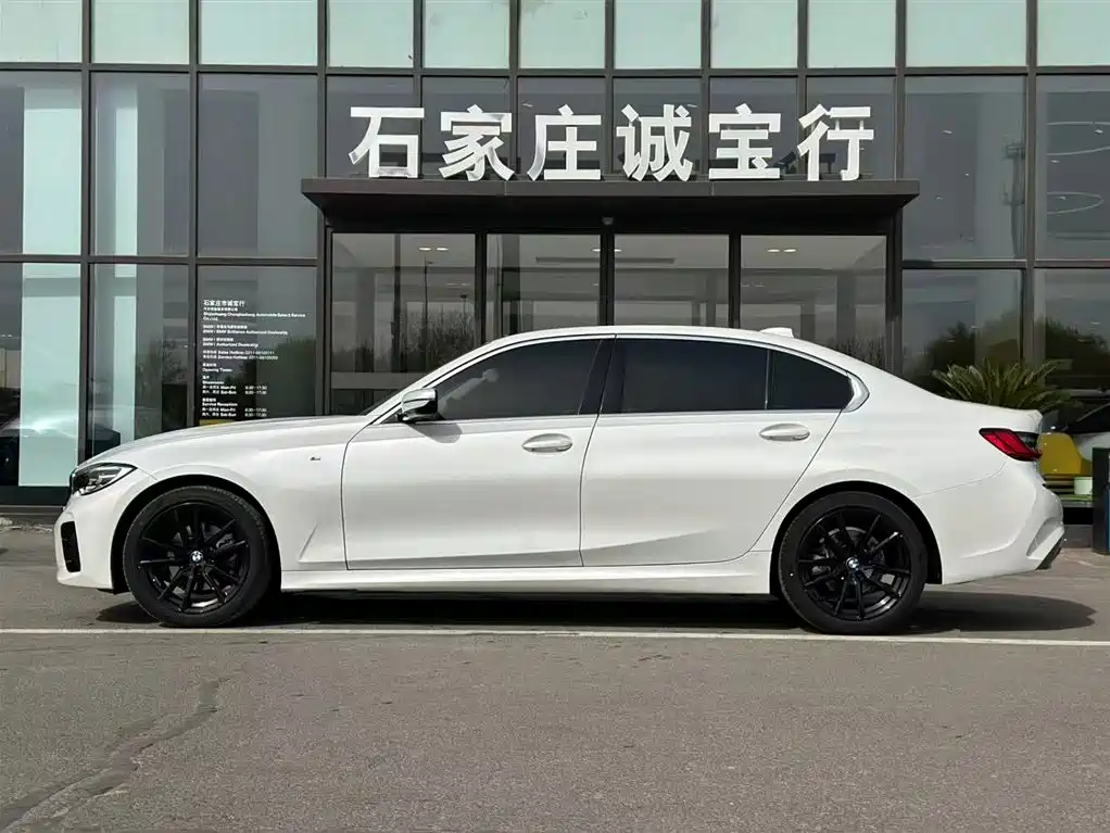BMW 3 Series 2022 325Li M Sport Package фото 4