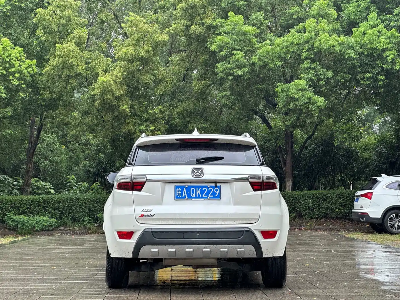 Jiangling Yusheng S330 2017 2016 1.5L GTDi Automatic 2WD Premium Edition