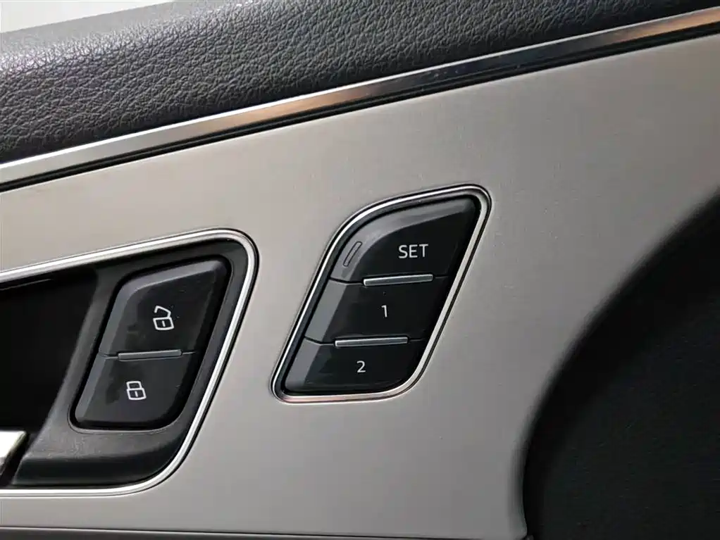 Audi Q7 2019 45 TFSI Comfort фото 12
