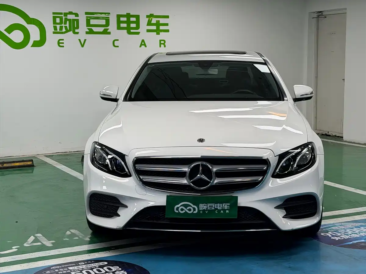 Mercedes-Benz E-Class 2019 E 260 L Sport фото 2