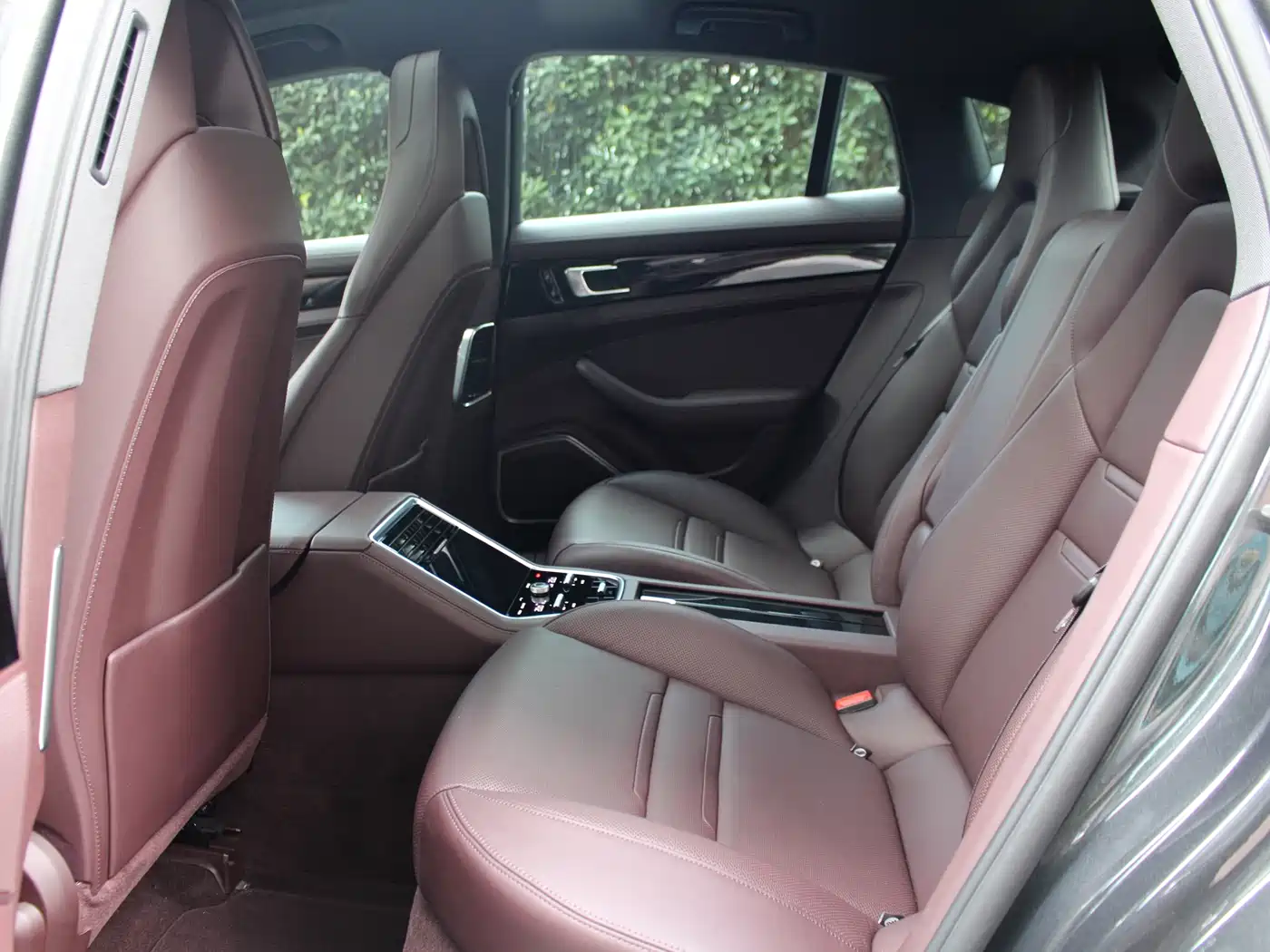 Porsche Panamera 2020 Panamera 10th Anniversary Edition 2.9T фото 10