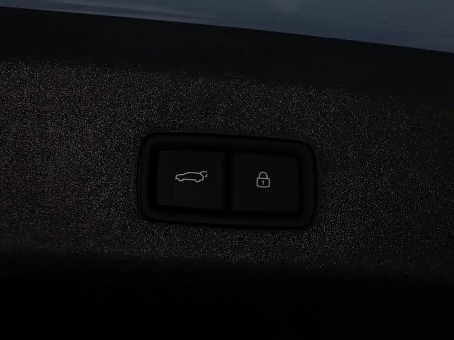 Li Auto Li i8 2025 2025 Standard Edition