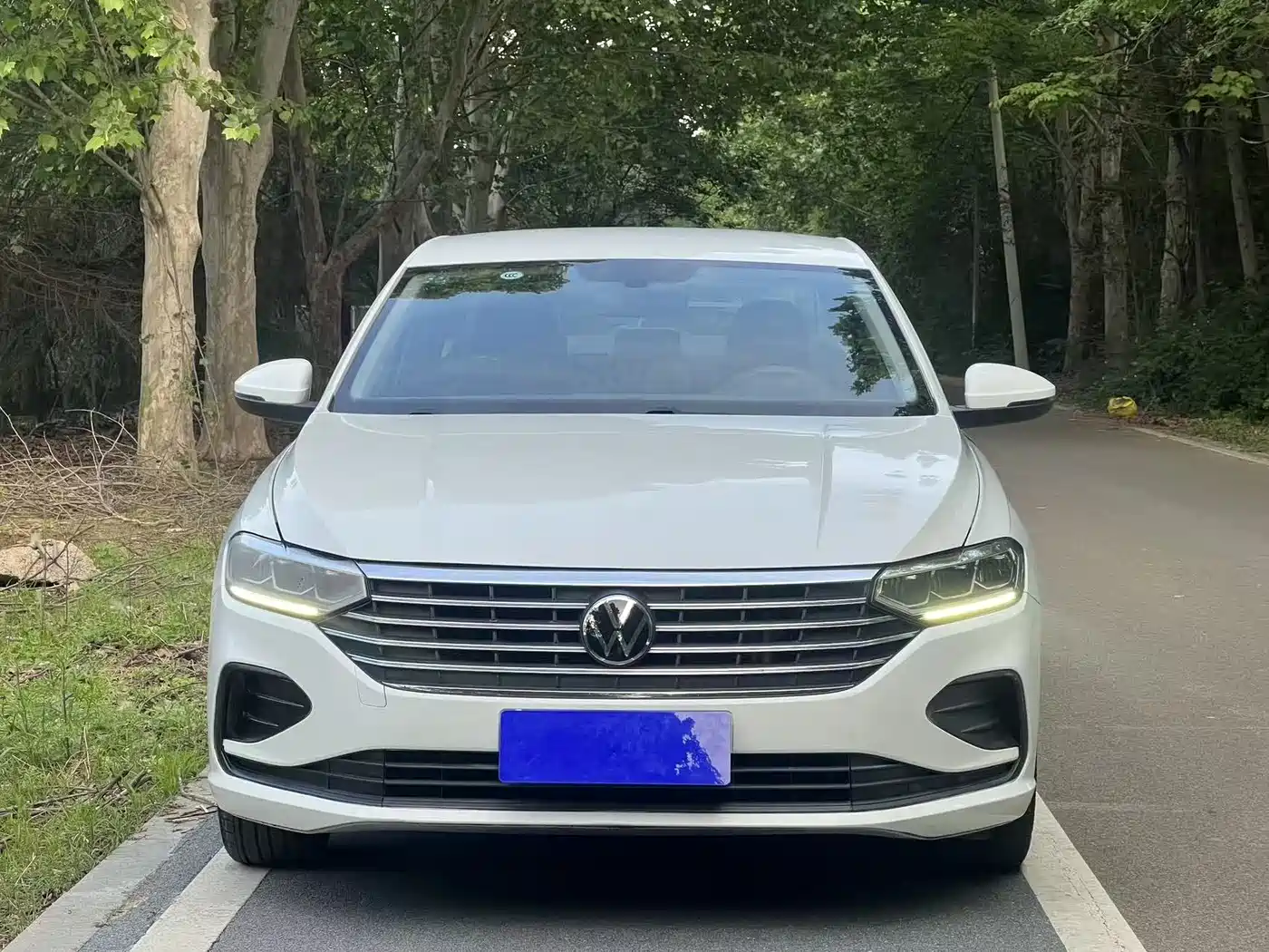 Volkswagen Lavida 2023 1.5L Auto Five Million Edition фото 2