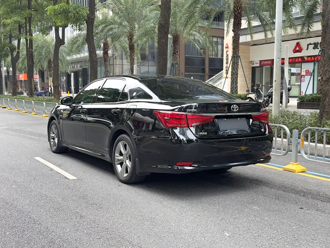Toyota Crown 2015 2.5L Smart Edition фото 12
