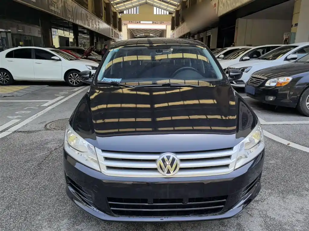 Volkswagen Santana 2013 1.6L Automatic Trend Edition фото 3