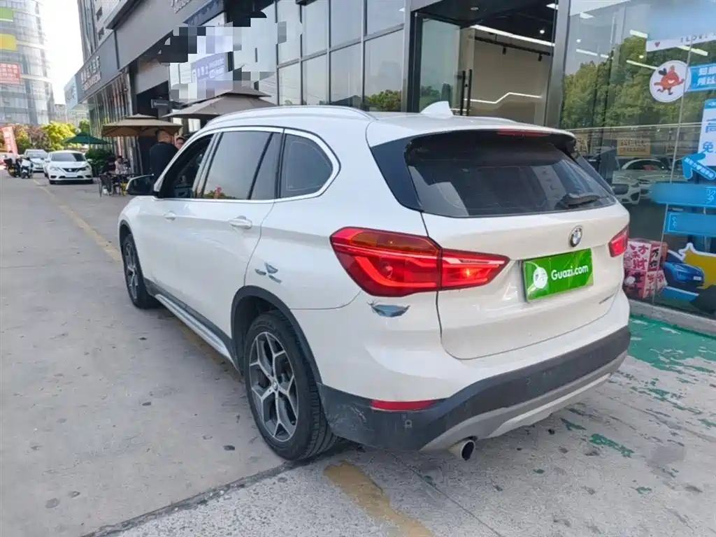BMW X1 2019 sDrive18Li Premium Model фото 5