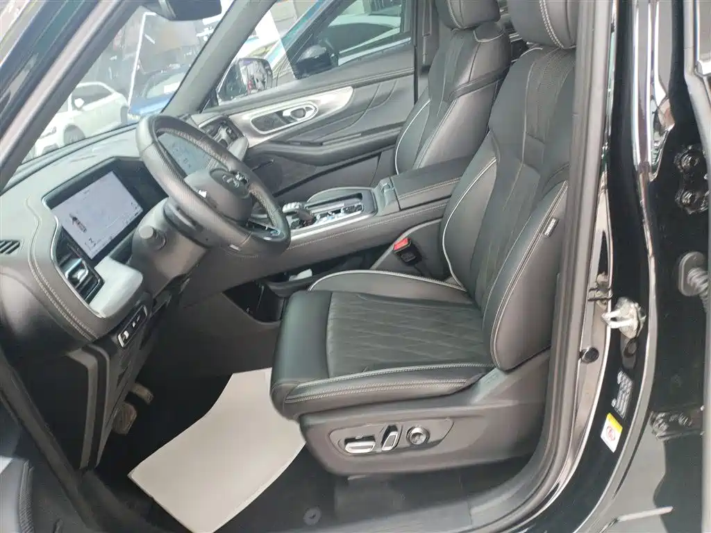 GAC Trumpchi Trumpchi GS8 2024 Navigator Series 2.0TGDI 2WD Luxury Smart Connect Edition фото 7