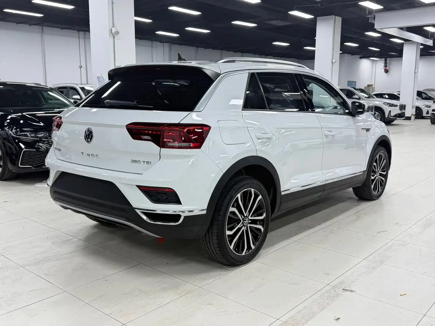 Volkswagen T-ROC 2022 280TSI DSG 2WD Comfort PLUS фото 5
