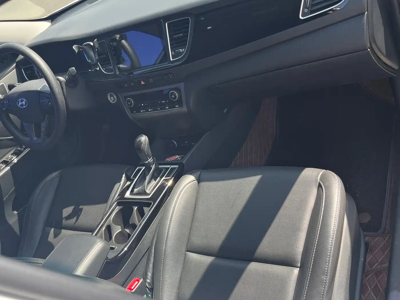 Hyundai Mistra 2016 1.8L Automatic Smart GLS фото 18