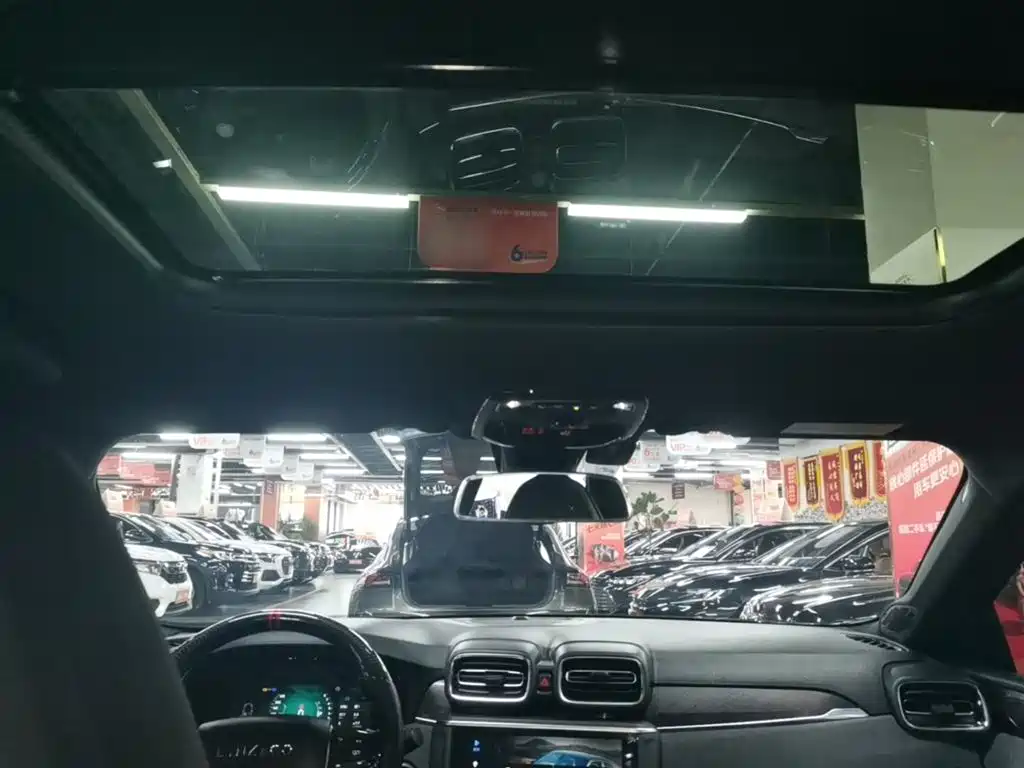 Lynk & Co 03 2019 2.0TD Auto Power Version фото 18