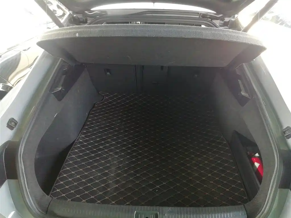 Volkswagen FAW-Volkswagen CC 2021 380TSI Eye-catching Edition фото 9