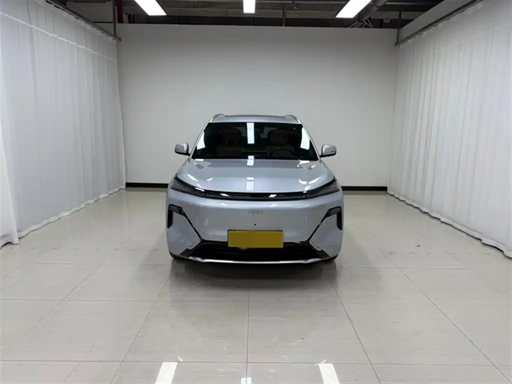 Geely Galaxy Galaxy Starship 7 EM-i 2025 Model 120km Explorer+ Edition фото 2