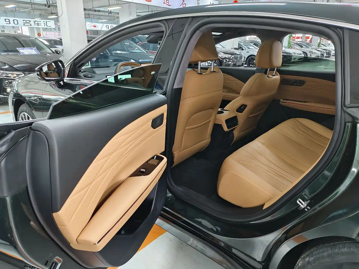 Geely Galaxy Galaxy Xingyao 8 2025 130km EM-P Starship Edition фото 7