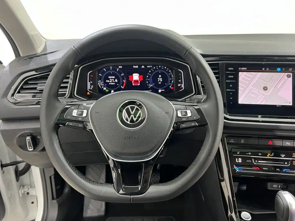 Volkswagen T-Roc, миниатюра 5