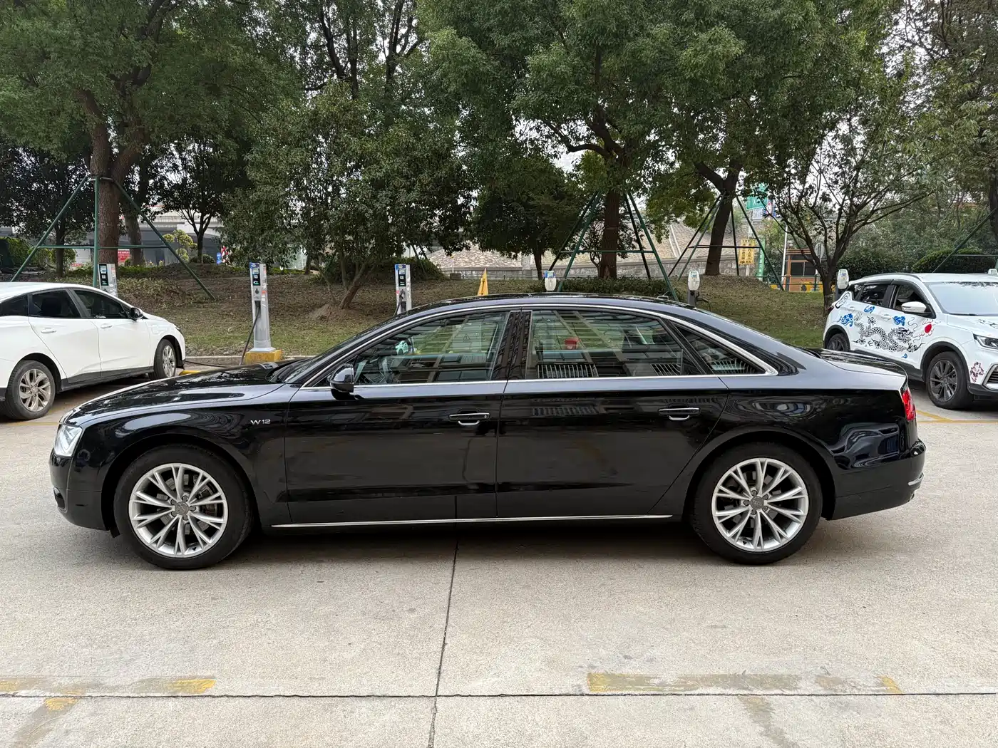 Audi A8 2011 2011 A8L 3.0 TFSI quattro Luxury (213kW)