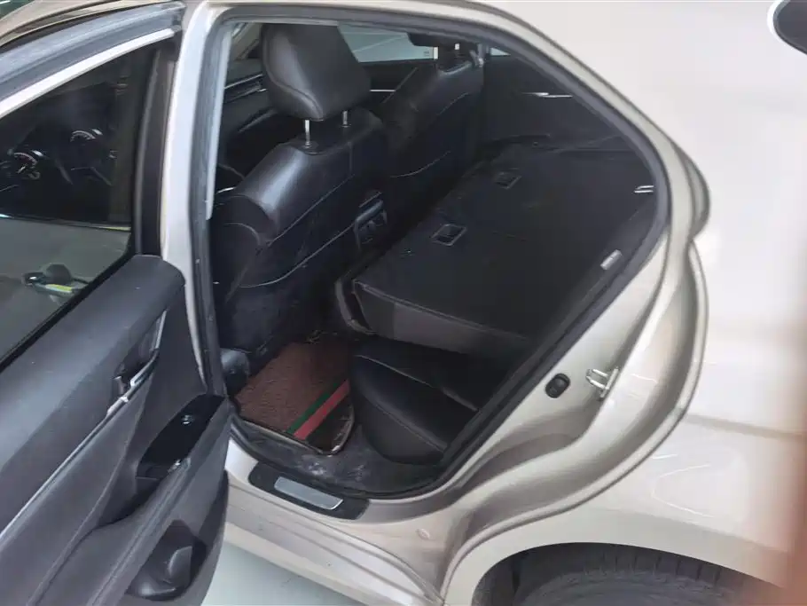 Toyota Camry 2019 2.5G Luxury Edition China VI фото 11