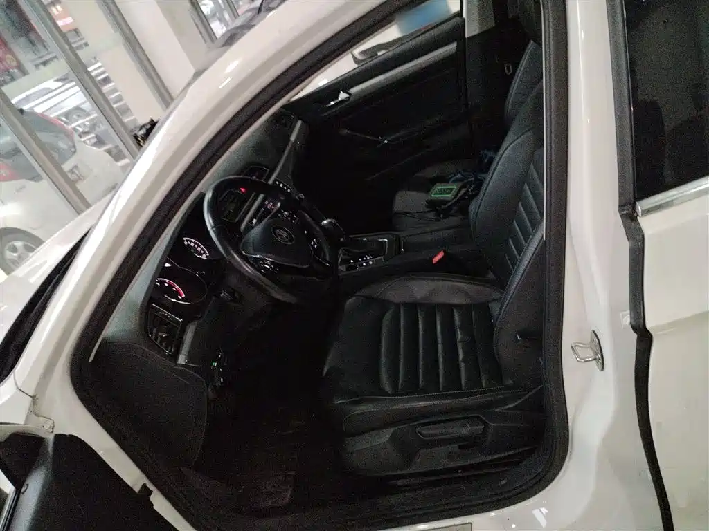 Volkswagen Lamando 2018 280TSI DSG Comfort Edition фото 15