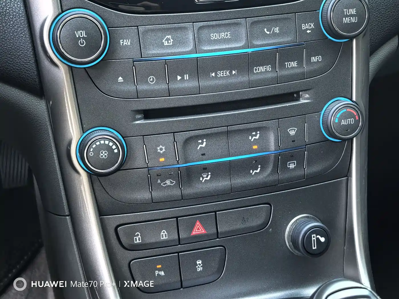 Chevrolet Malibu 2014 2.4L Automatic Luxury фото 13