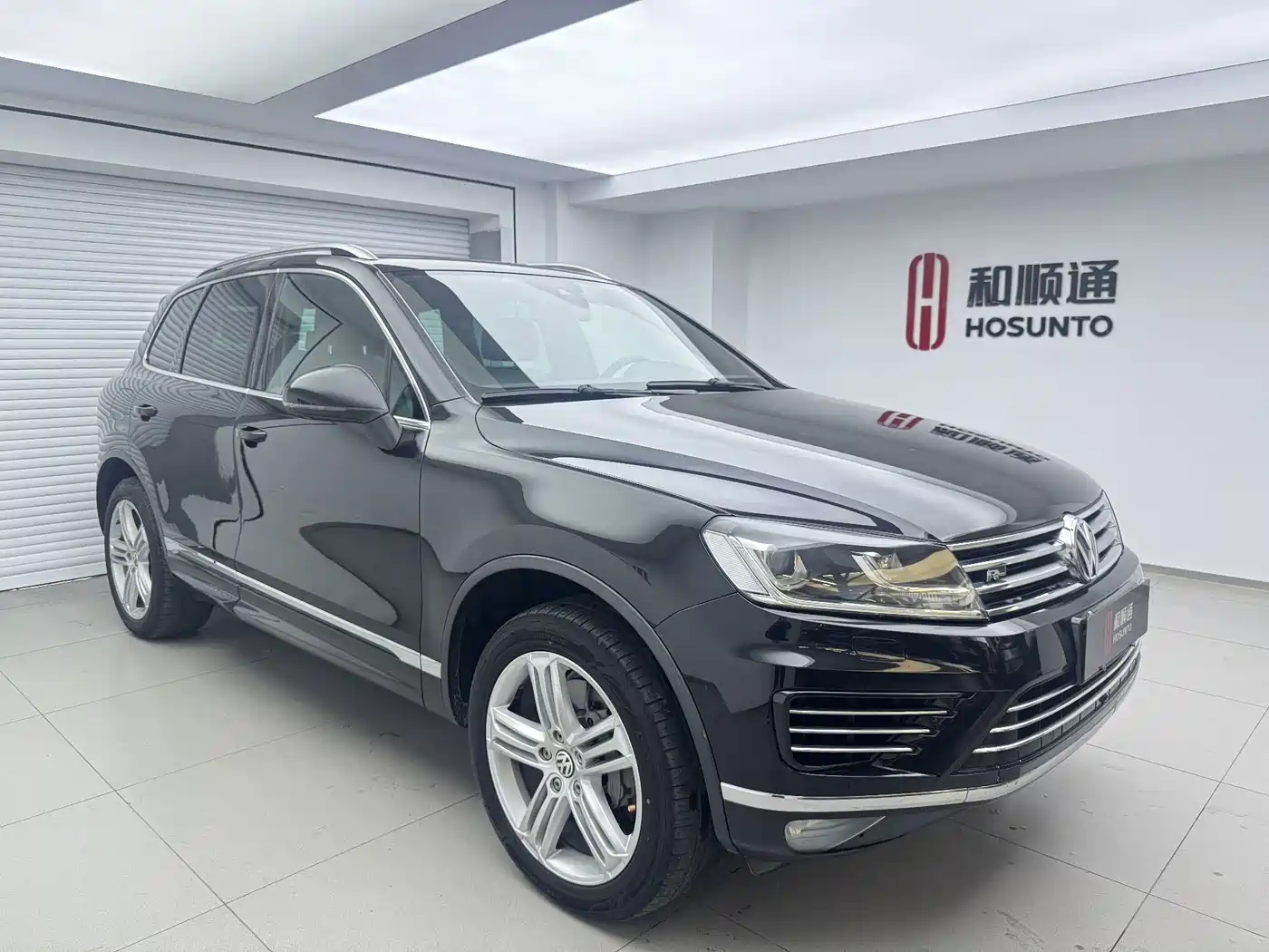 Volkswagen Touareg 2016 3.0TSI R-Line фото 3