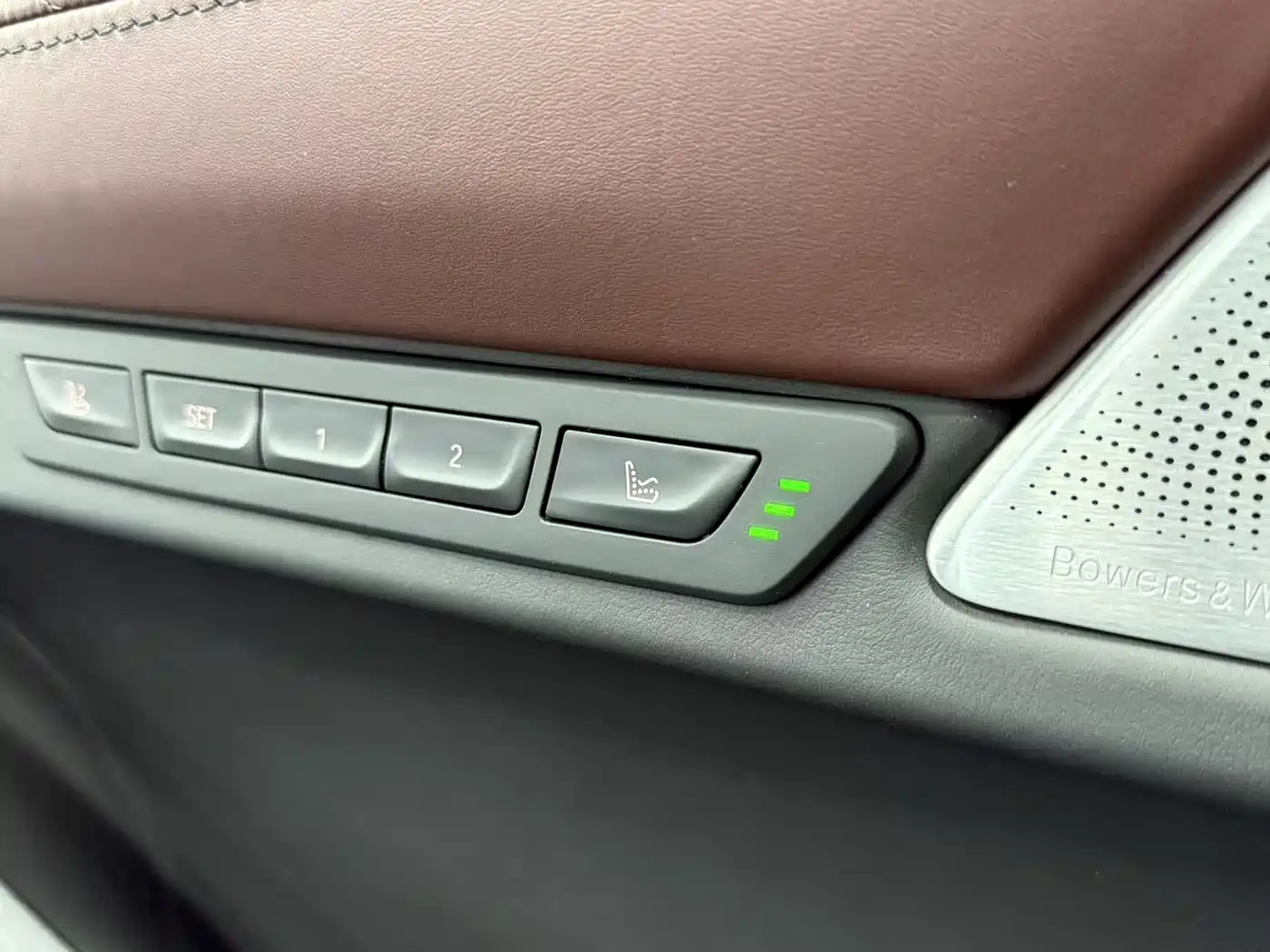 BMW 7 Series 2021 Model 740Li xDrive Executive Luxury Package фото 23
