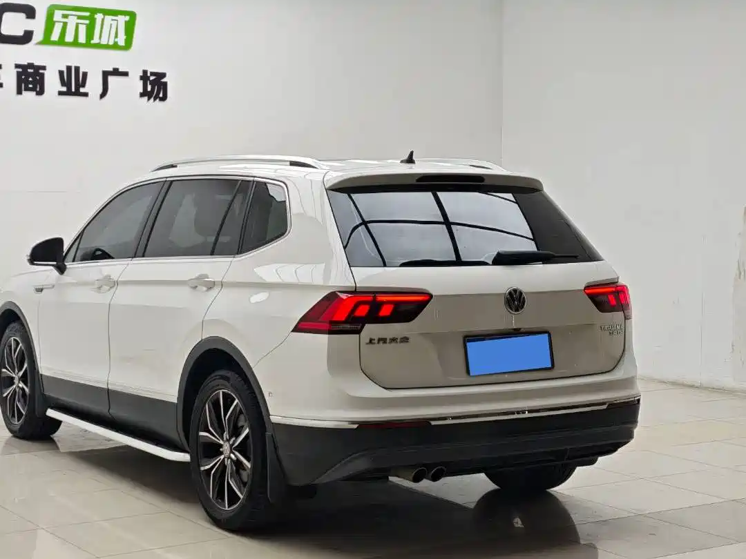 Volkswagen Tiguan L 2019 330TSI Automatic 2WD Smart Luxury Edition China VI фото 11