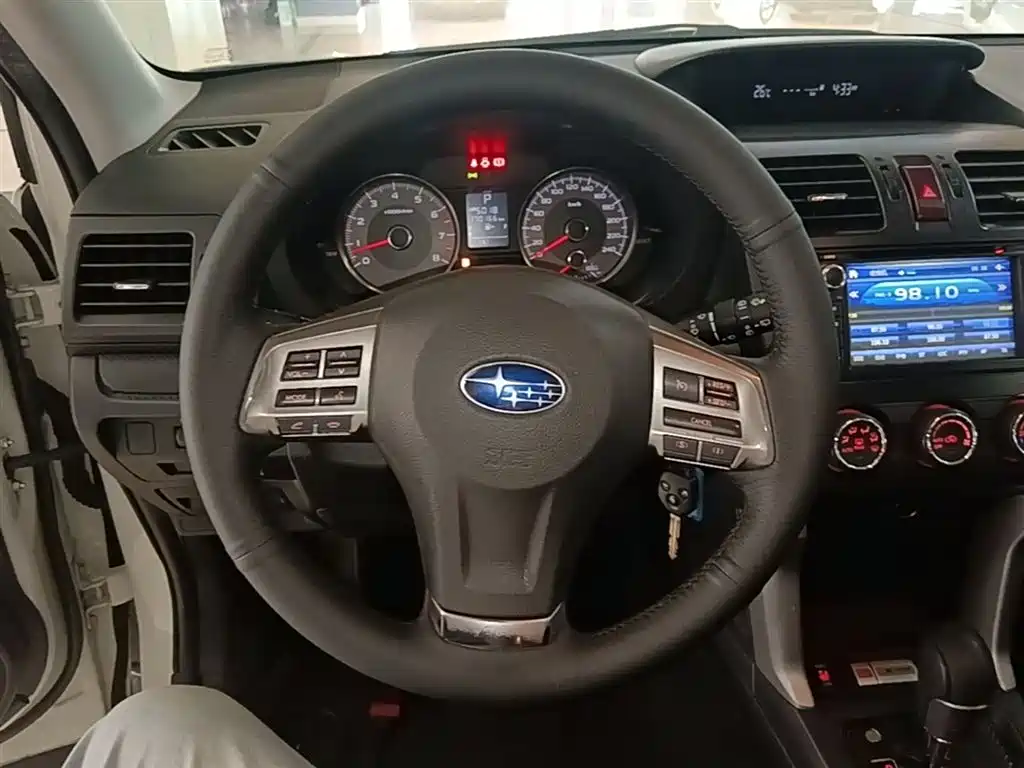 Subaru Forester 2014 2.5i Automatic Elite Edition фото 11