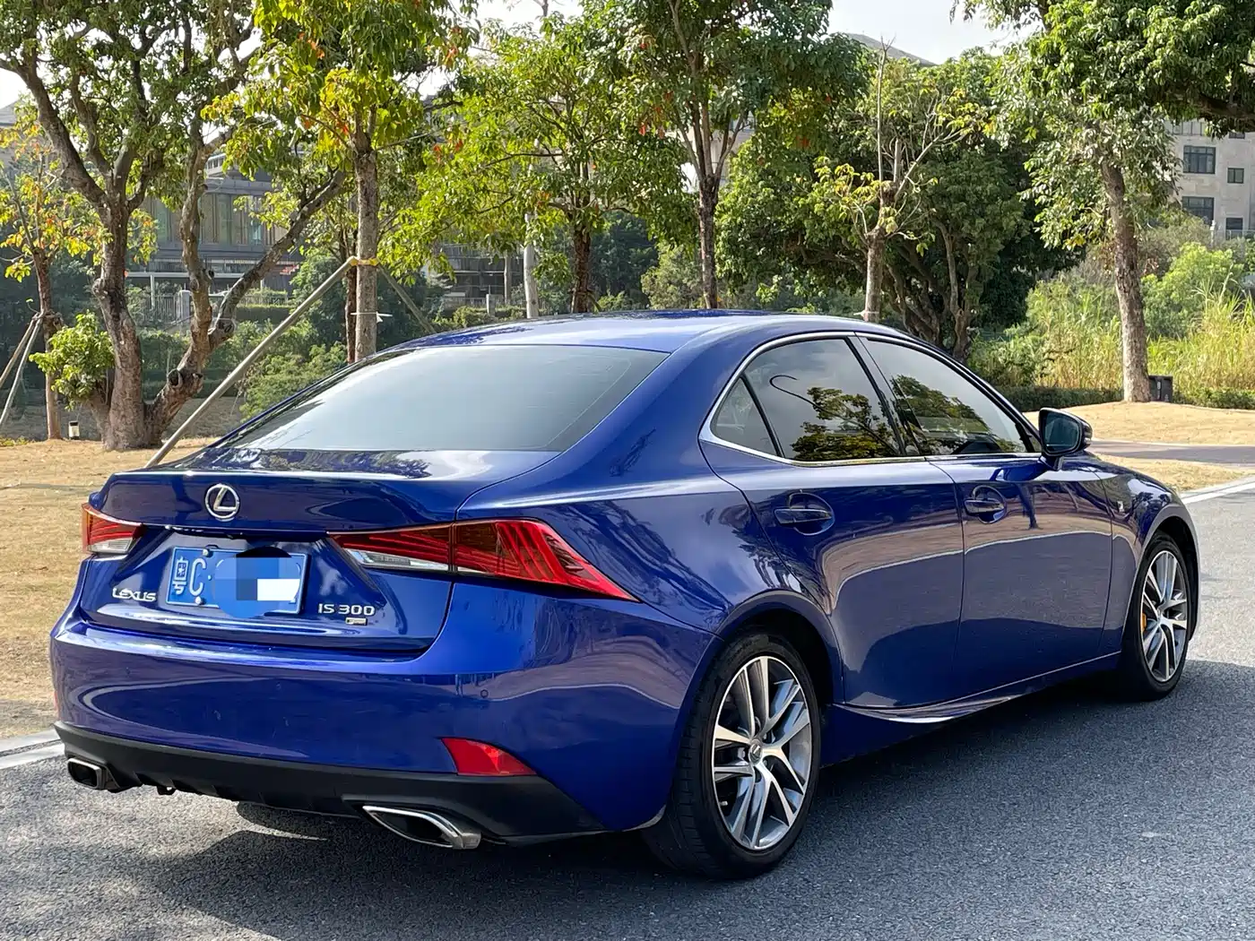 Lexus IS 2017 300 F SPORT фото 9