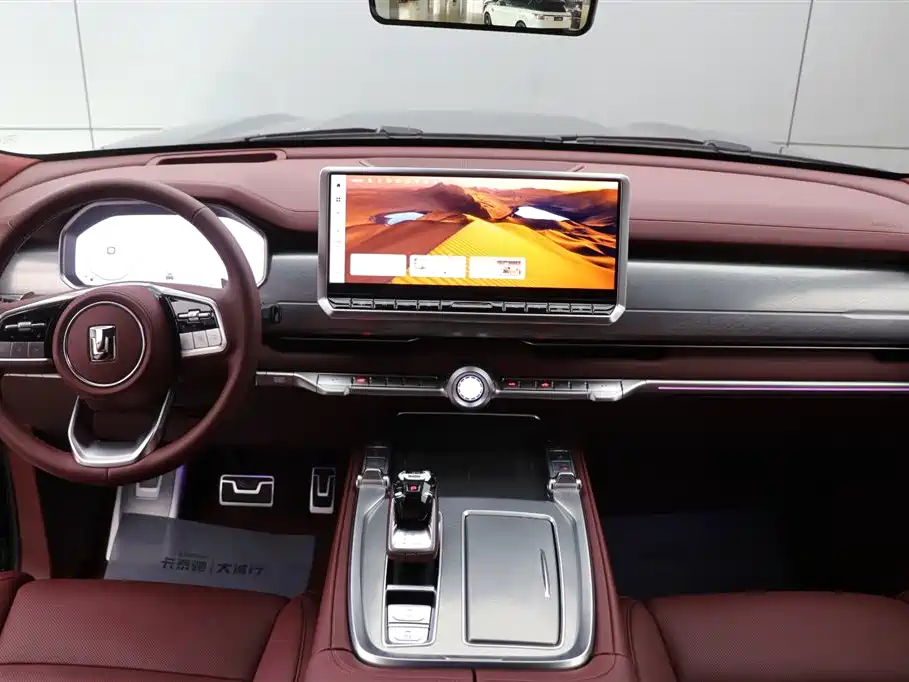 TANK TANK 700 NEW ENERGY