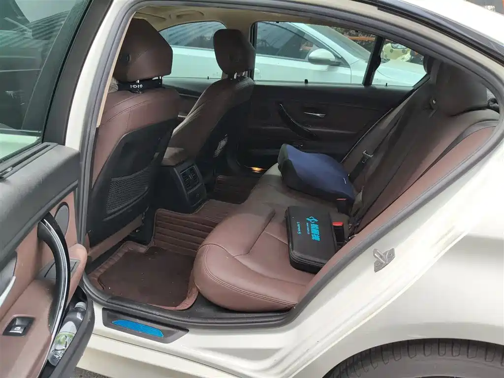 BMW 3 Series 2017 320Li M Sport фото 15