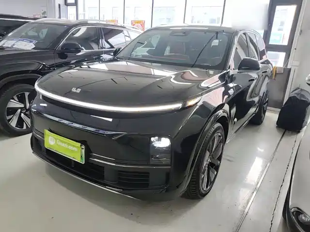 Li Auto Li L8 2024