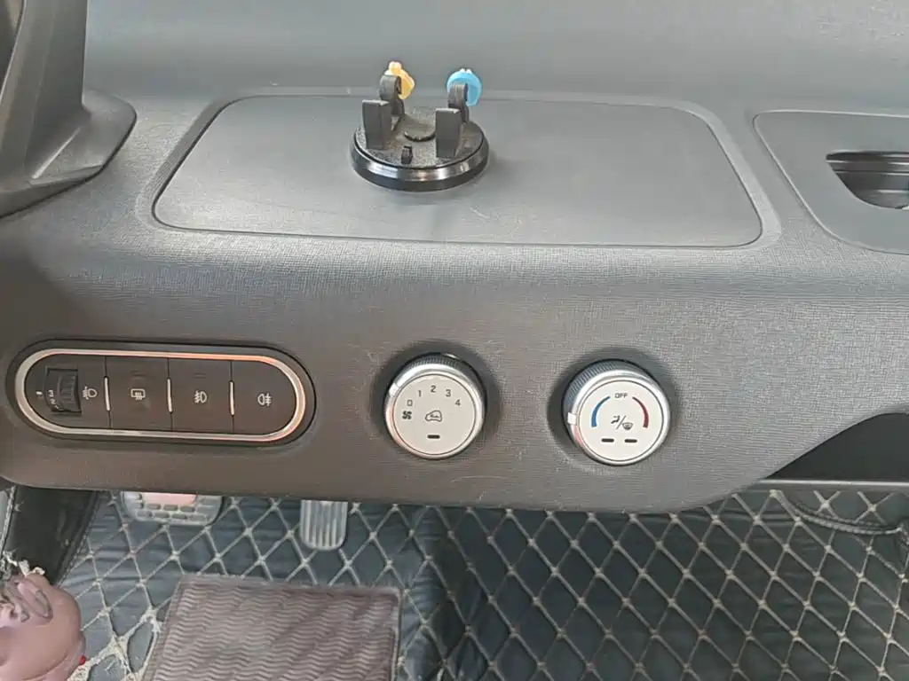 Baojun E100 2021 2020 305KM Intelligent Edition