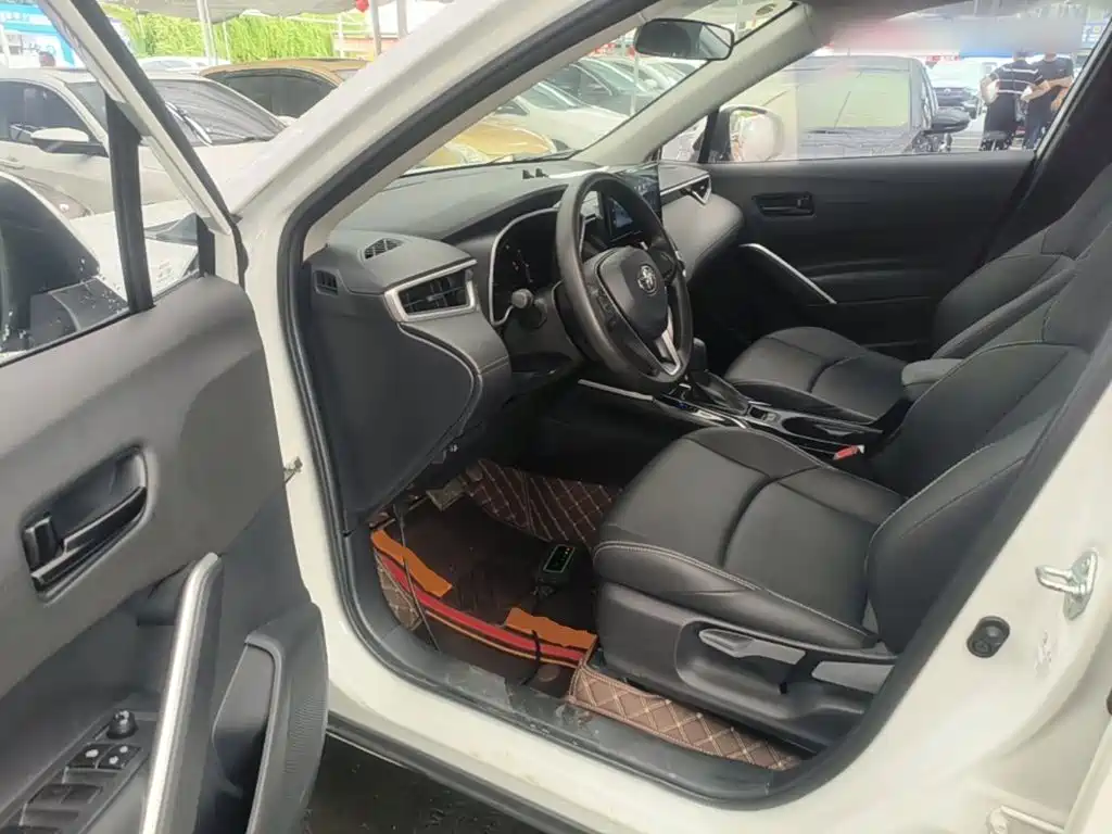 Toyota Frontlander 2025 2024 2.0L CVT Elite Plus Edition
