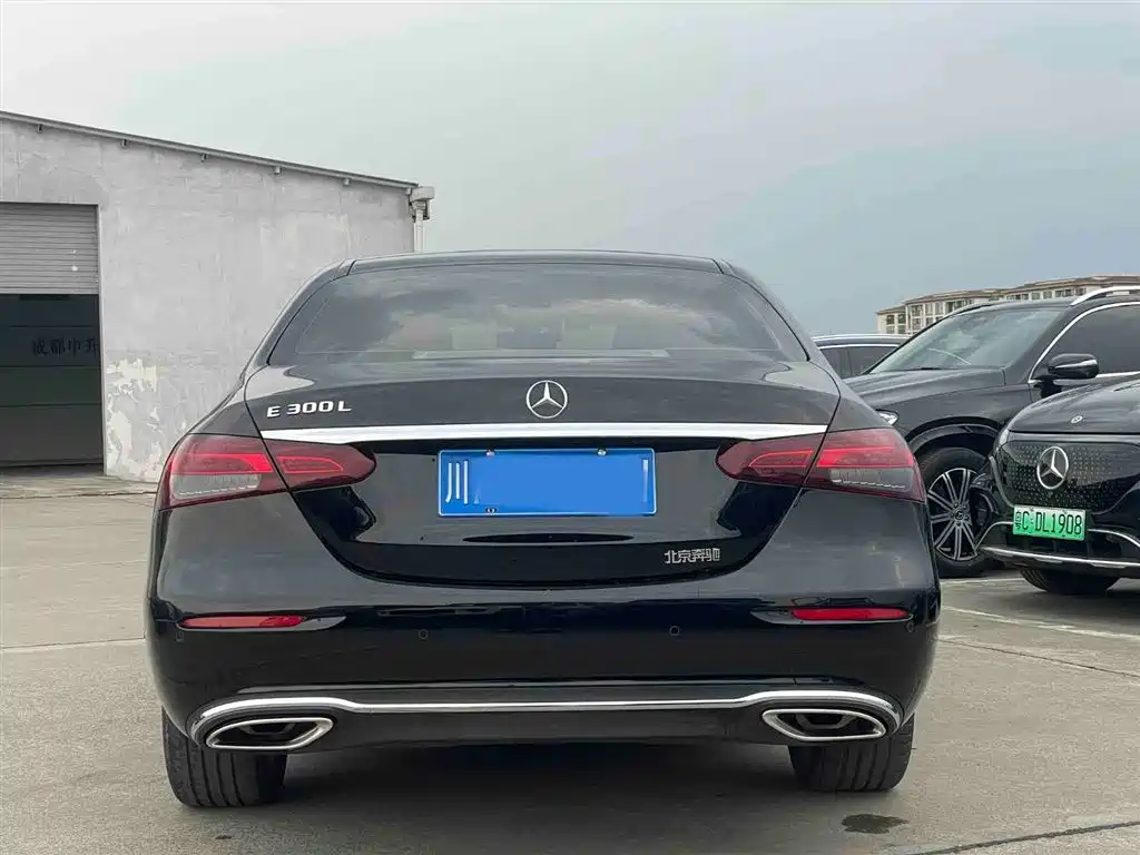  E CLASS