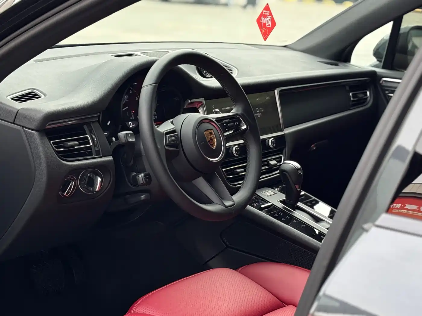 Porsche Macan 2022 Macan 2.0T фото 8