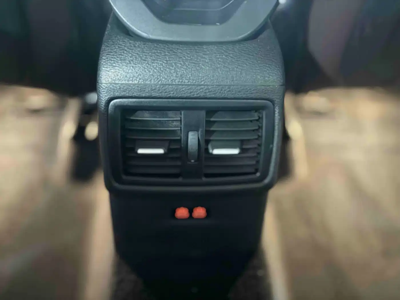 BMW X2 2023 sDrive25i M Sport Shadow Edition фото 16