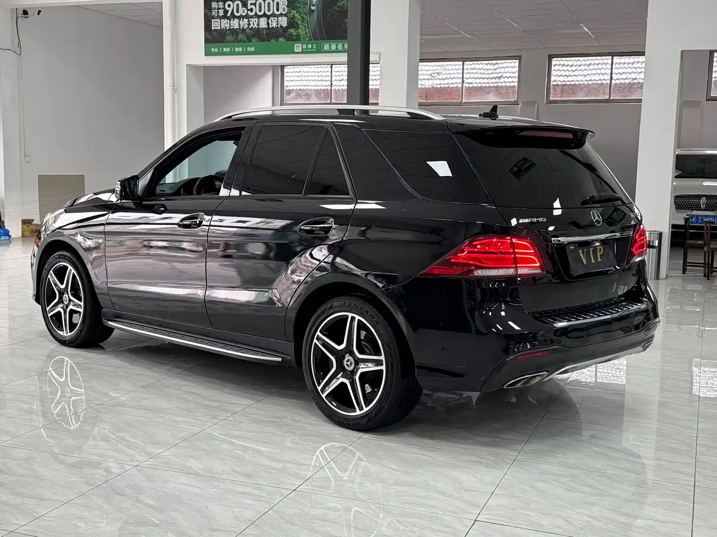Mercedes-Benz GLE AMG 2017 AMG GLE 43 4MATIC фото 6