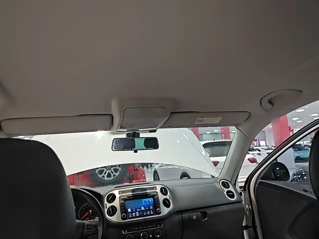 Volkswagen Tiguan 2015 1.8TSI Automatic 4WD Comfortline фото 18