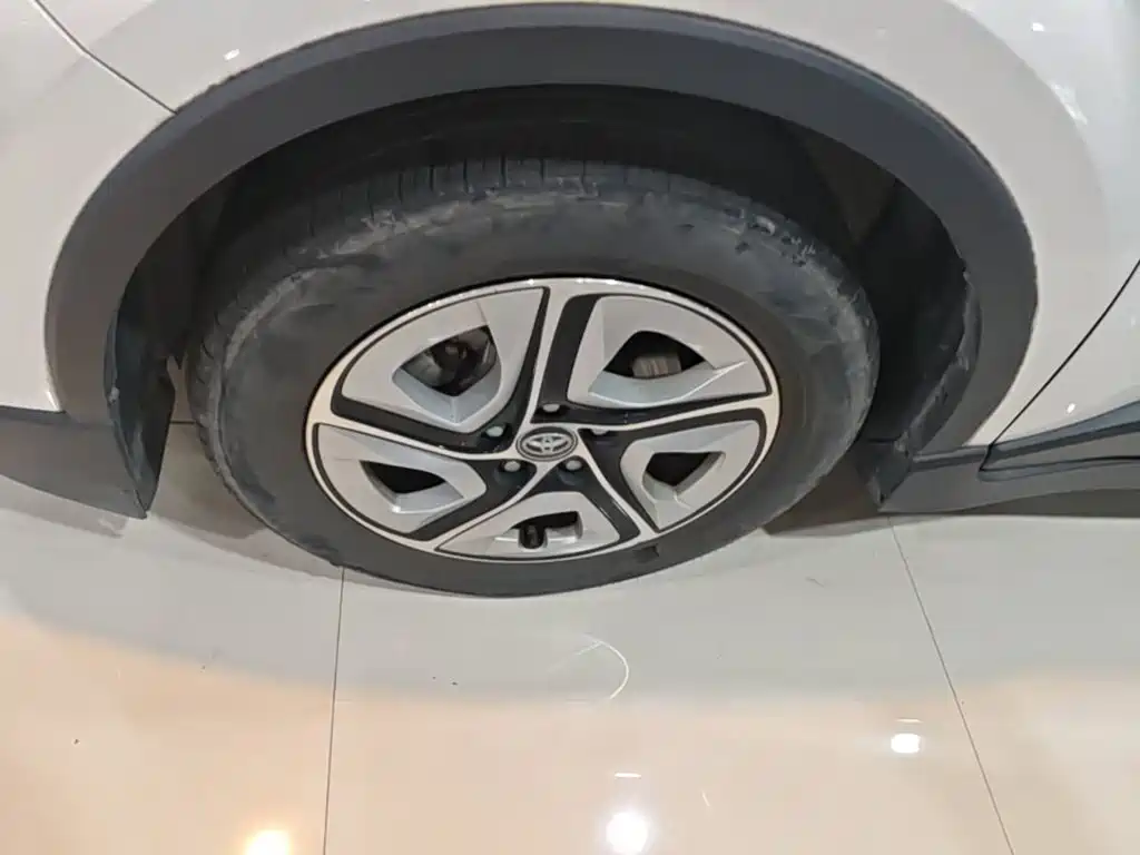 Toyota IZOA E-engine 2021 2020 E·Smart Enjoy Edition