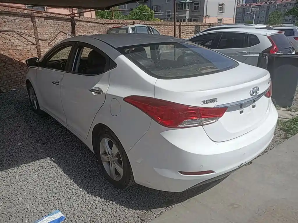 Hyundai Langdong 2013 1.6L Automatic Leading фото 5
