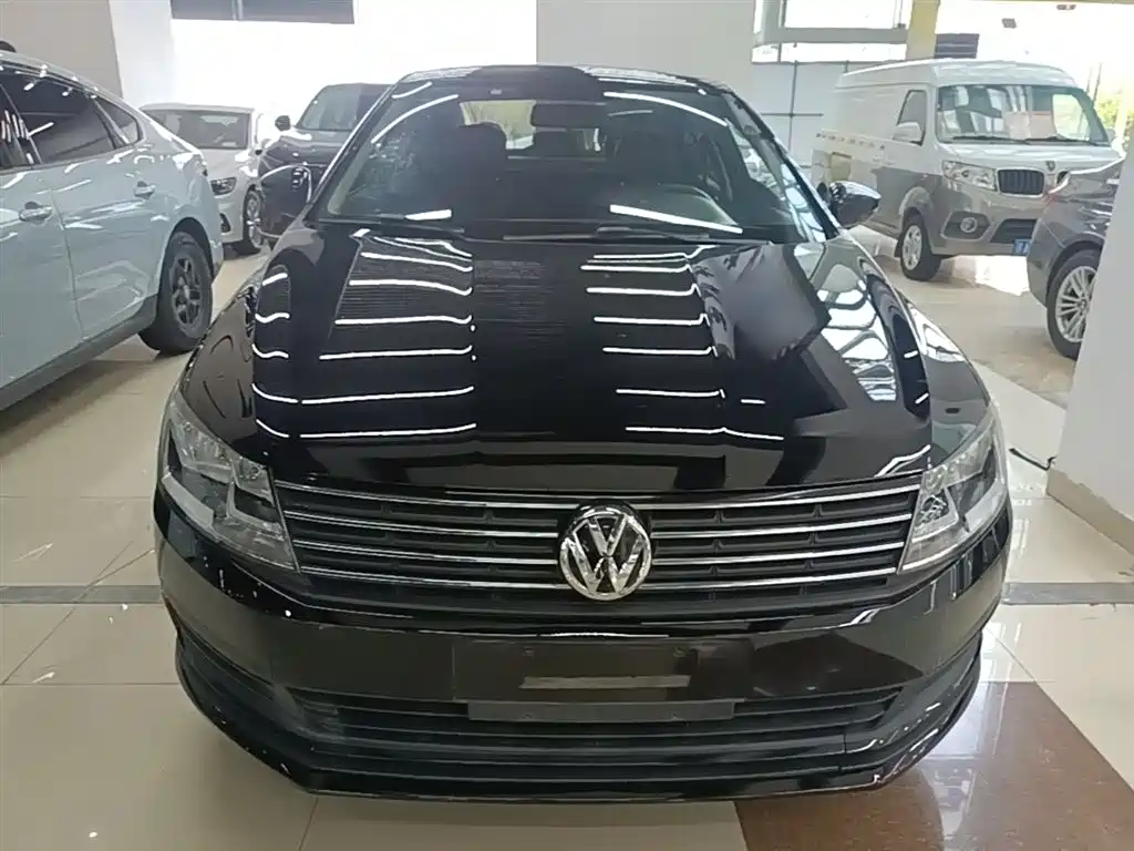 Volkswagen Lavida 2017 1.6L Automatic Trend Edition фото 3