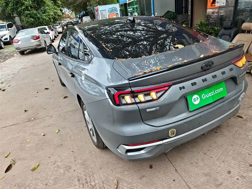 FORD MONDEO