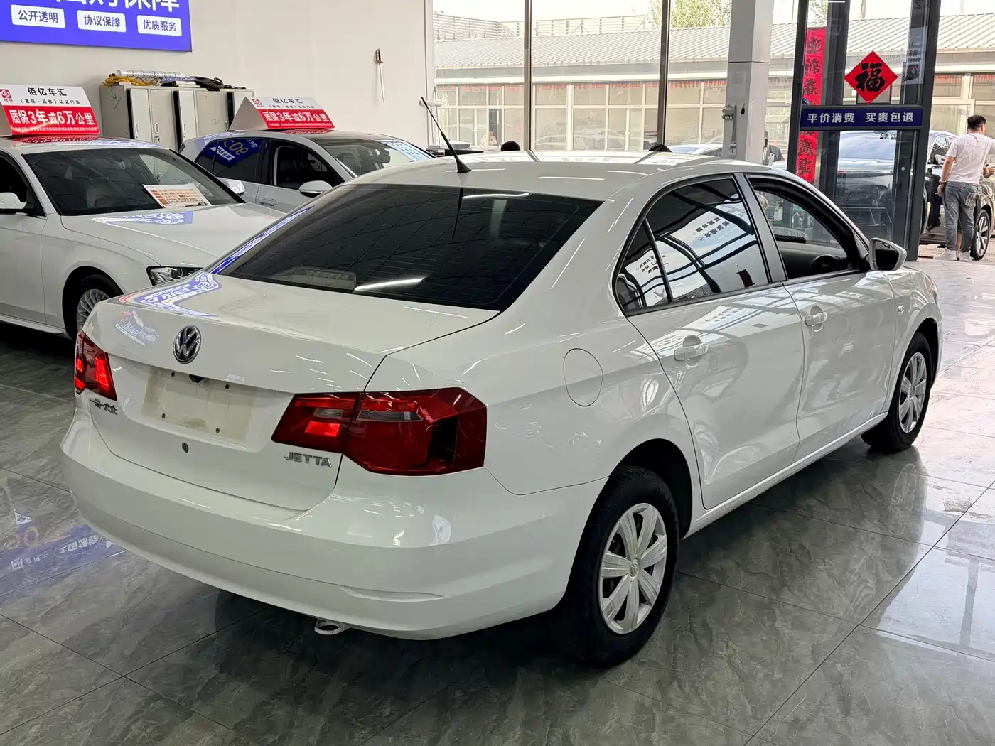 Volkswagen Jetta 2015 Quality Edition 1.4L Manual Fashion фото 8