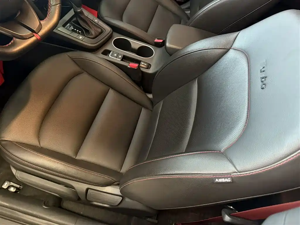 Hyundai Elantra 2019 1.4T Dual-clutch XuanDong·Vitality Type фото 8