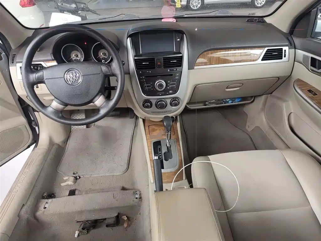 Buick Excelle 2015 1.5L Automatic Classic фото 10