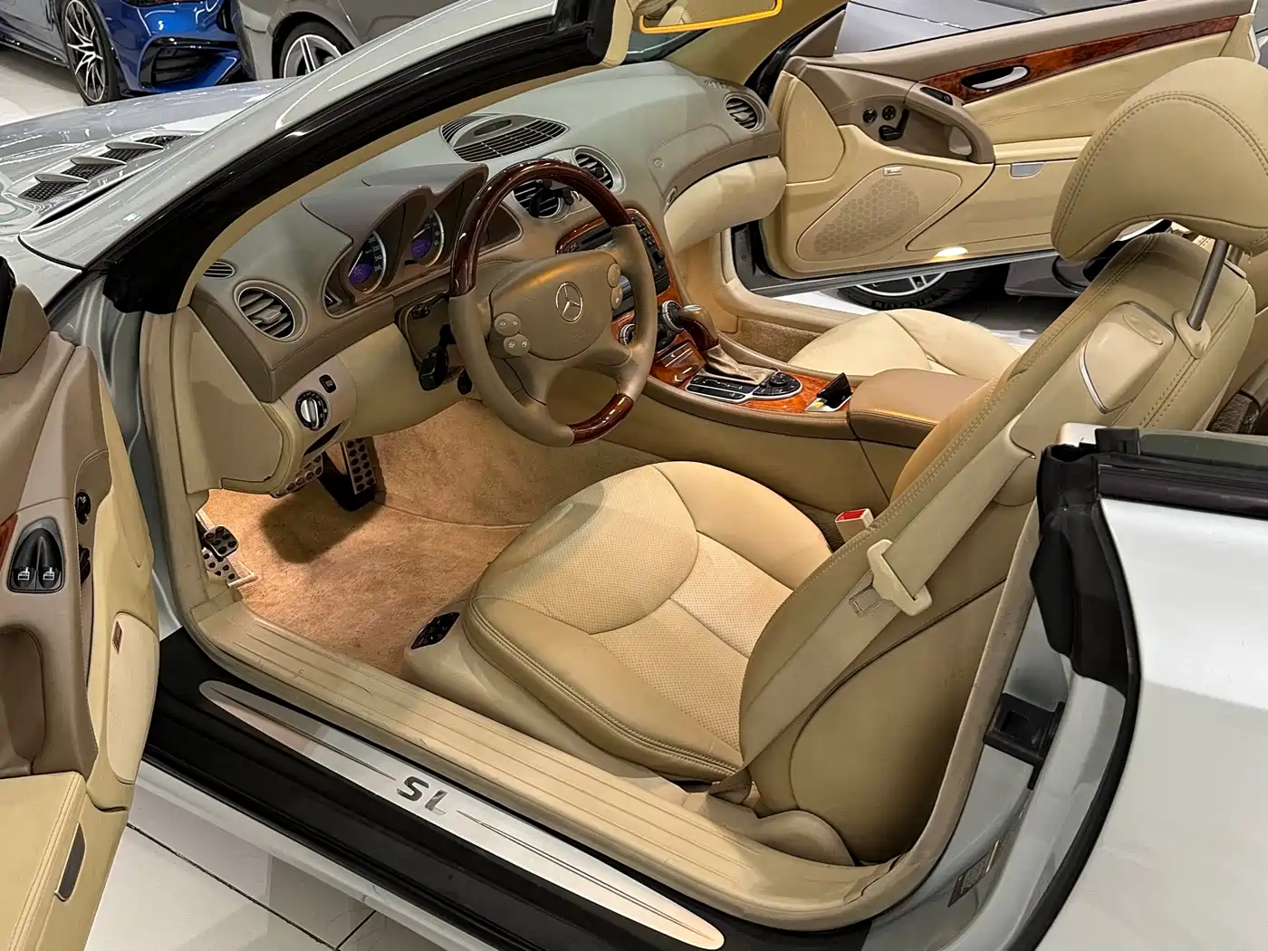 Mercedes-Benz SL-Class 2004 SL 500 фото 3
