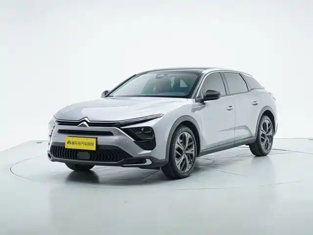 Citroën Versailles C5 X 2023